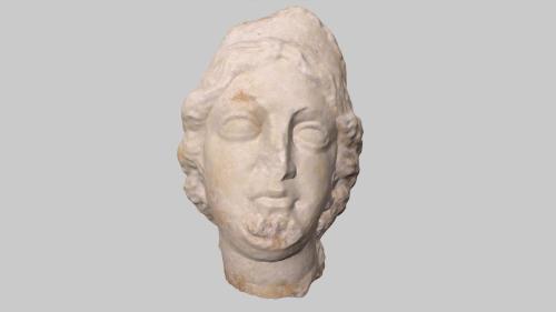 Kopf der Statuette einer Göttin (Diana?)